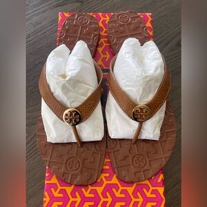 Tory Burch Thora Tumbled leather sandal- Royal Tan
